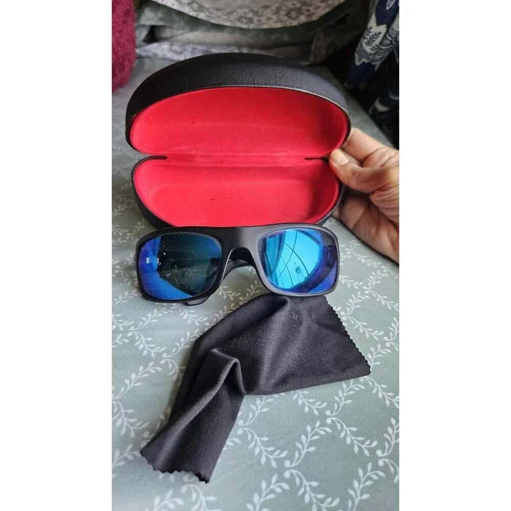 Maui 2022M Men's Black Rectangle Sunglasses Blue Mirrored Lens 100% UV